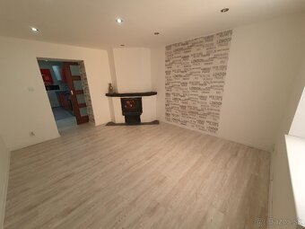 "Prenajmem 2 izbovy byt - 3