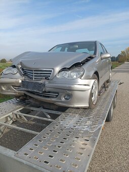 Rozpredám Mercedes C200 Cdi 90kw 2006 W203 - 3