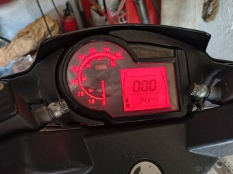Aprilia SR 50R - 3