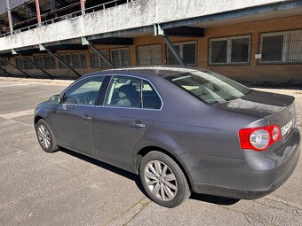 Predám VW Jetta 1.9TDi - 3