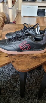 Adidas SLEUTH DLX - 3