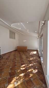 Obchodný priestor na prenájom- služby alebo kancelárie - 3