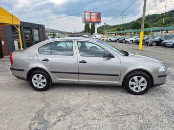 Škoda Octavia 1.6 Tour II - 3
