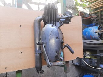 Motor JAWA 555 - 3