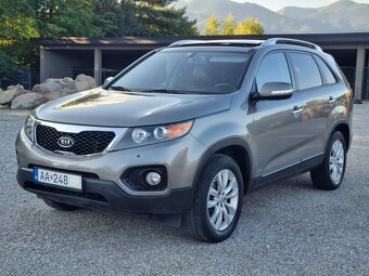 KIA SORENTO 2,2CRDi 4X4 7.MIESTNE - 3