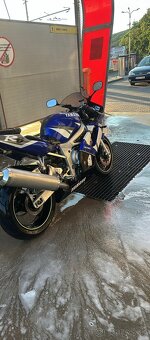 Yamaha R6- Diely - 3