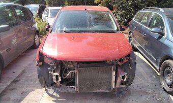 DACIA SANDERO 1.2 2014 predám DVERE, MOTOR, PREVODOVKA, AIRB - 3