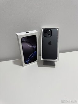 Apple iPhone 16 Pro 256GB - 3