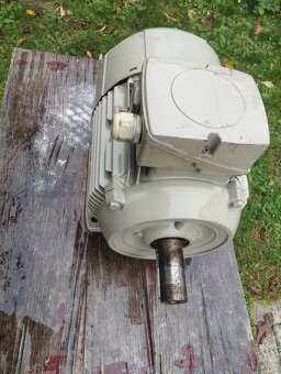 Predám motor 5.5kw - 3