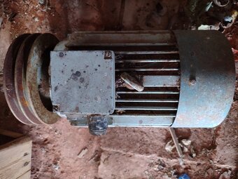 elektromotor - trojfázový - 3