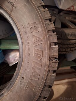 Predám pneu 215/70 R16 - 3