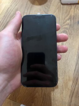 iPhone 13 - 3