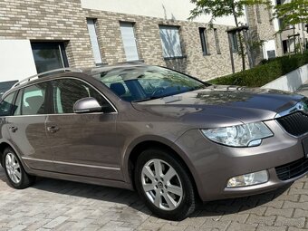 Superb Combi 2.0 TDI 103KW DSG - 3
