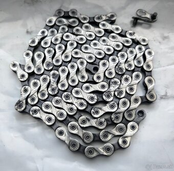 Predám komplet Shimano stred,kazeta,prehadzovačka,brzdy - 3
