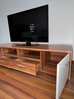 Predávm LG TV so skrinkou pod televízor - 3