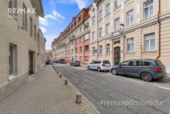 NA PREDAJ 3-izbový mezanín v Starom Meste pod hradom - 3