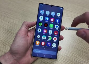 Ponúkam na výmenu za Z fold 7 môj samsung s25 ultra 1tb - 3