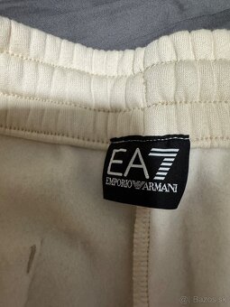 Predám pánske tepláky Armani - 3