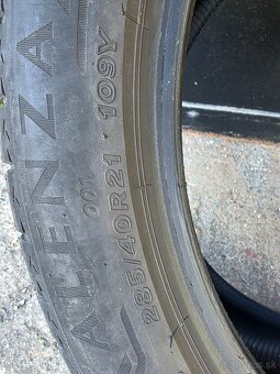 285/40 R 21 - 3