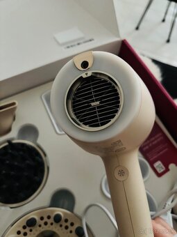 Sušič vlasov Philips SenseIQ - 3