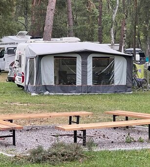 Predám karavan Hobby 440 de luxe - 3