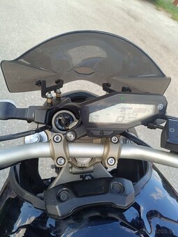 Yamaha MT 09 - 3