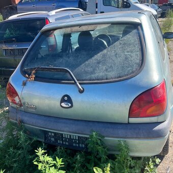 Rozpredám Ford Fiesta 2001 - 3