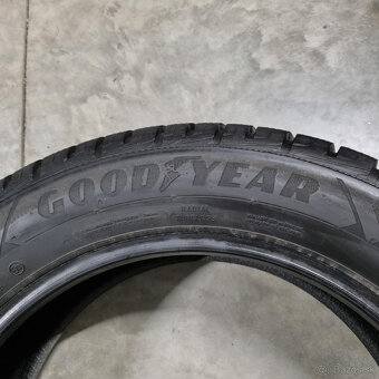 Zimné pneumatiky 235/55 R18 GOODYEAR - 3