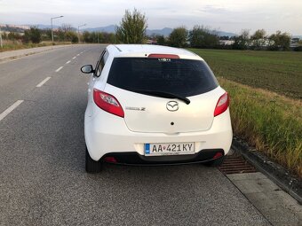 Mazda 2 1,3benzin , 5dver. r.v.2008 - 3