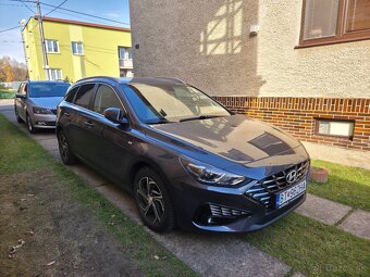 Hyundai i30 CW 1.5 T-GDi mHEV Family DCT - 3