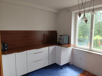 Administratívna budova na predaj - 3