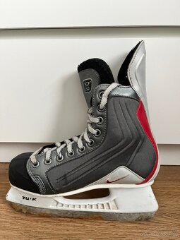 Korčule na ľad veľkosť 37,5 - 3