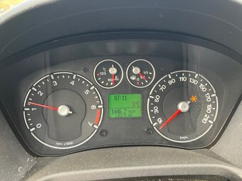 Predám Ford Fiesta 1,25 Benzín 2007 - 3