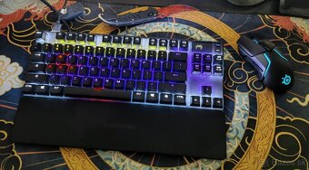 Steelseries Apex pro - 3