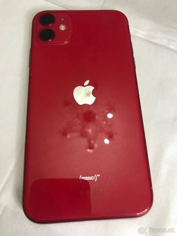 iPhone 11 red - 3