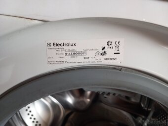 Predám automatickú pracku Electrolux EWS1264SDU - 3
