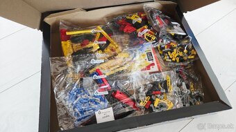 Predám zberateľský LEGO Technic vrtuľník 9396 - nový - 3