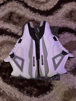 Jordan 4 White Cement - 3