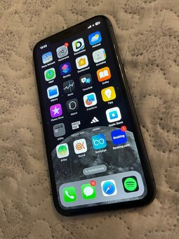 Apple iPhone 11 128GB - 3
