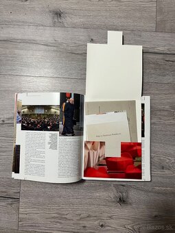 Kniha pápež František - 3