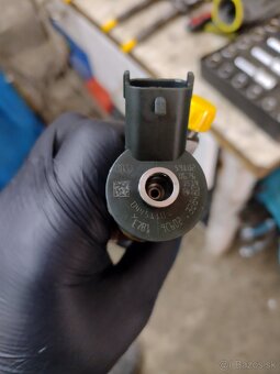 Vstrekovač 1.6 TDCi/hdi Ford Citroen 0445110188 0445110259 - 3
