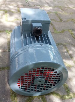 Motor 0,25kW 465ot/min - 3