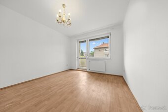 VEĽKORYSÝCH 93 M²: SVETELNÝ 3-IZBOVÝ BYT, 2x BALKÓN - 3