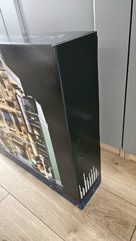 LEGO Creator 10278 Policajná stanica - 3