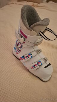 Predám set  lyže Rossignol 108cm+ lyžiarky R - 3