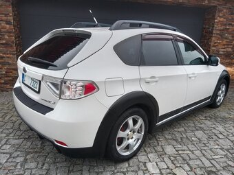 Subaru Impreza XV 2.0R 4X4 110kW r.2011 - Najeto jen 91Tis - 3