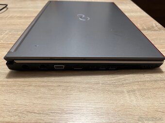 Notebook Fujitsu Celsius H760 - 3