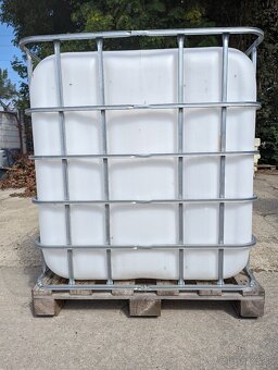 Predám 1000l IBC kontajner - 3