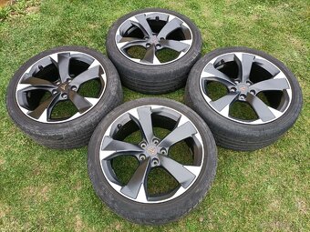 Letné 225/40 R18 CUPRA LEON - 3