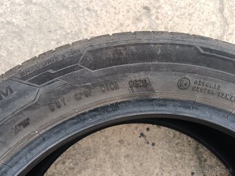 Predam pneu letne 205/55r16 Barum - 3